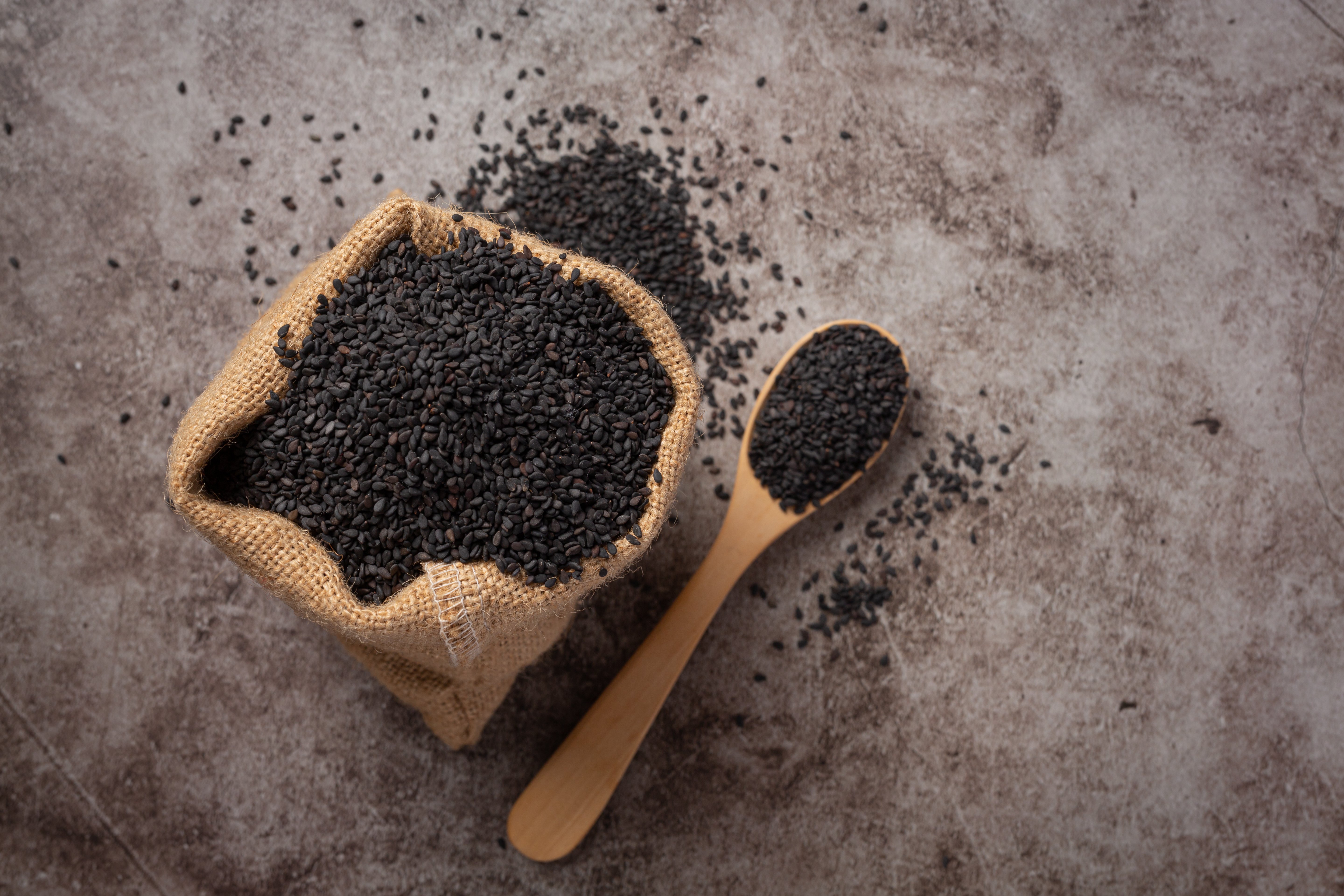 black-sesame-sack-dark-background-1